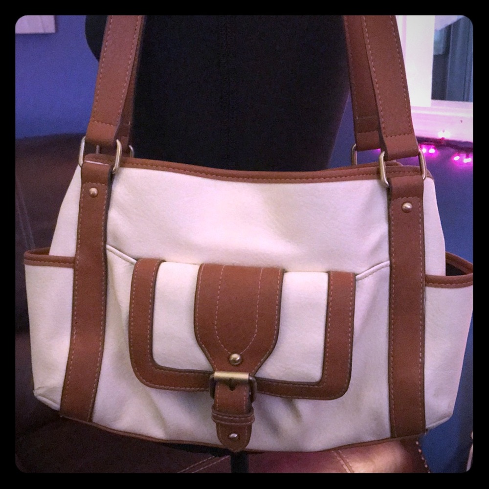 Target shoulder purse